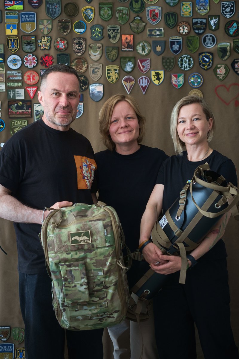 Leleka_FDN's tweet image. The US co-founders Svitlana Kostylova & @ @vgeshel spent May on the ground in Ukraine, working side by side with the Ukrainian co-founder Iryna Guk to strengthen Leleka`s impact.
This photo is more than a moment — it's a thank you to you.
#LelekaFoundation #FrontlineSupport