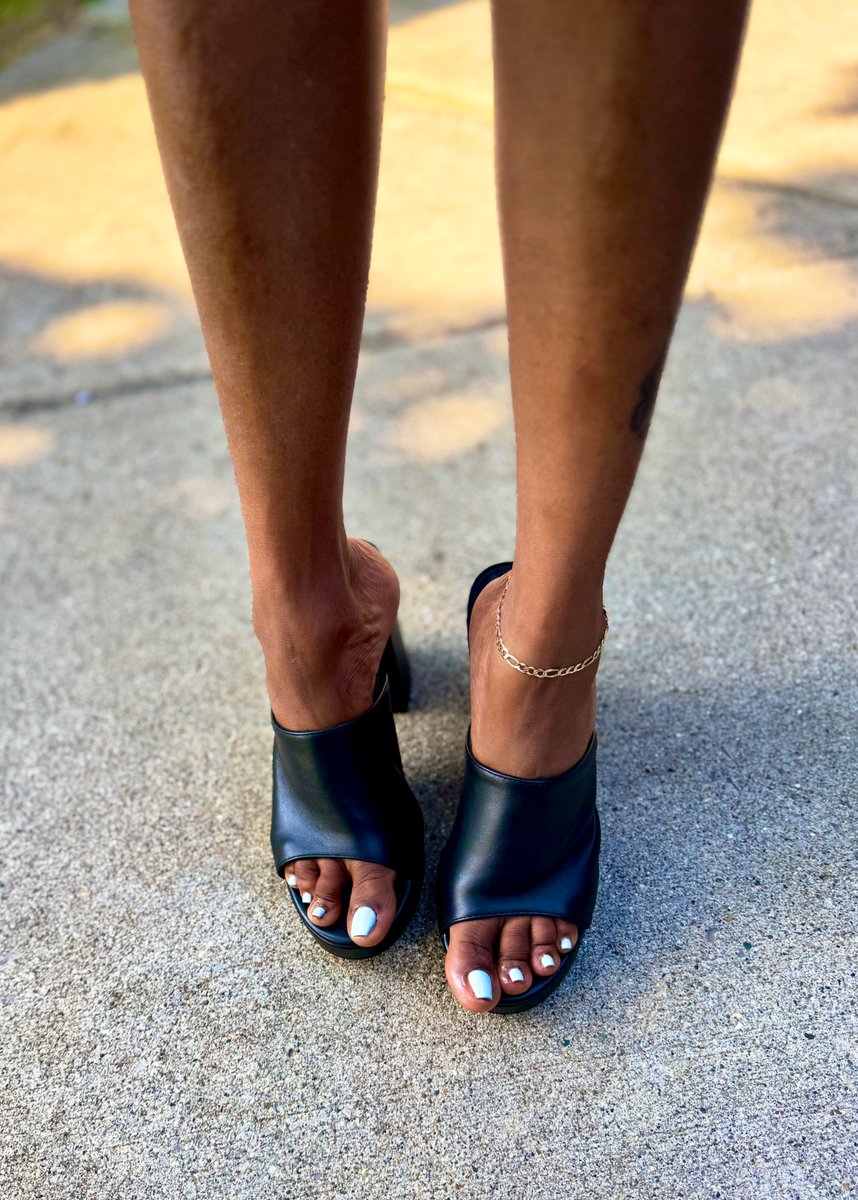 Ebony Elevens (@ebonyelevens) on Twitter photo 