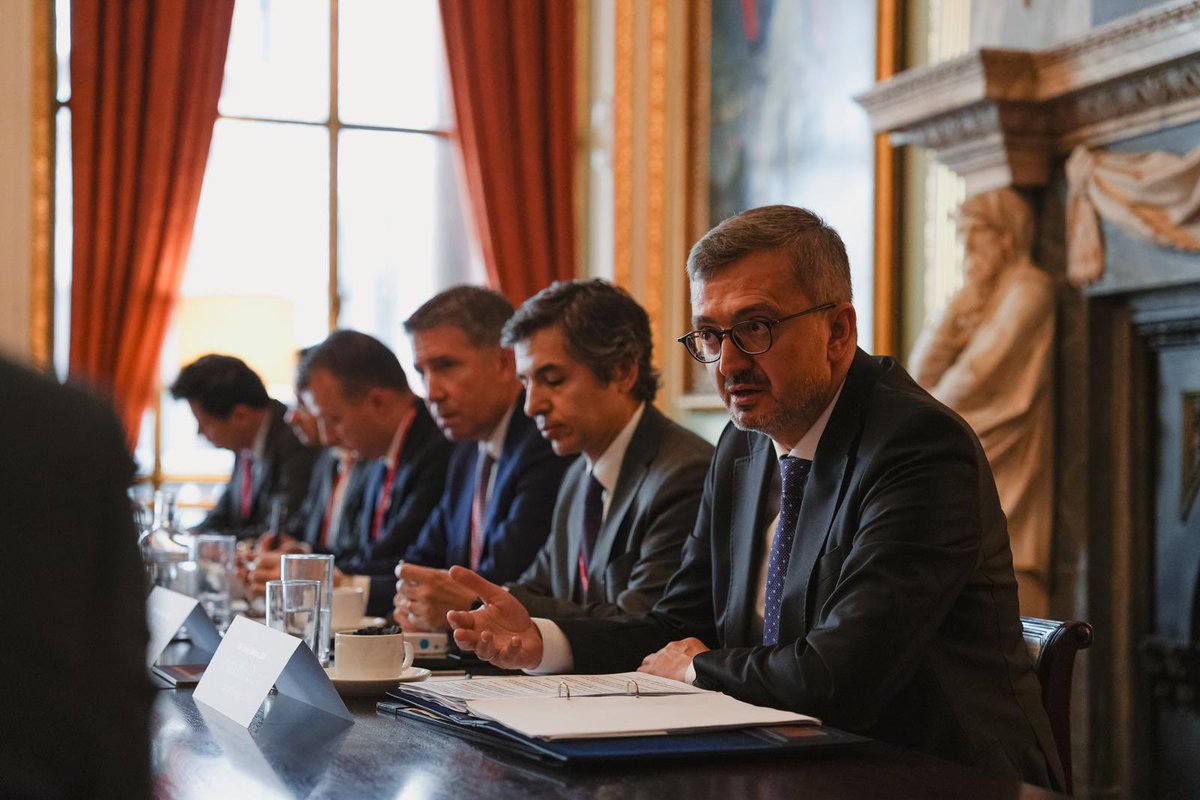 “Türkiye-Birleşik Krallık Afrika Konulu Diyalog Toplantısı” Bakan Yardımcımız Burhanettin Duran ile Birleşik Krallık Dışişleri Bakanlığında Afrika'dan sorumlu Devlet Bakanı Lord Collins'in eşbaşkanlığında Londra’da düzenlendi.

Toplantıda, Afrika’daki gelişmeler ele alındı.