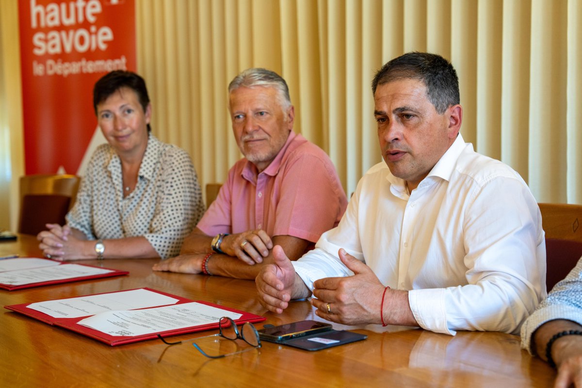 🤝 | À travers son 𝐏𝐥𝐚𝐧 𝐑𝐮𝐫𝐚𝐥𝐢𝐭𝐞́, le Conseil départemental s’engage auprès de la commune de Perrignier.

Toutes les informations 📲 hautesavoie.fr/un-plan-de-rur…