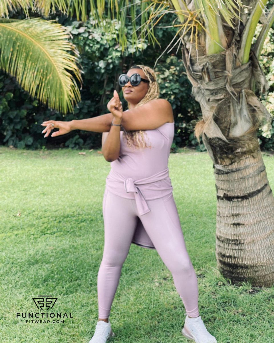 Functionalfitwear.com tweet media