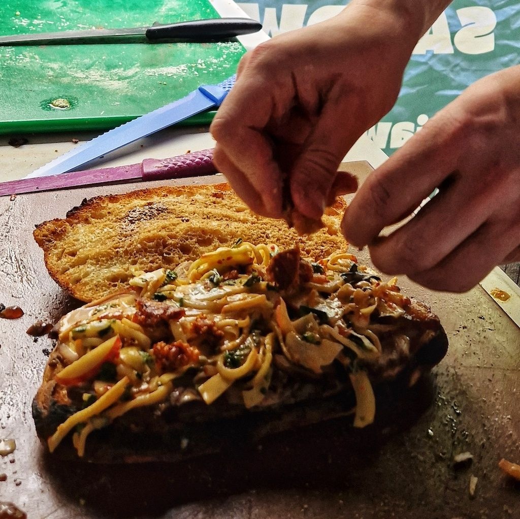 Whether you're Gromit hunting, or spending the day at the office, why not stop off at the market to refuel? ⁠
#bristolmarket #foodanddrink #bristolfoodies #takeaway #bristollunch #bristollife #bristolfood #finzelsreach #bristol #visitbristol #bristolindependant #foodstagram