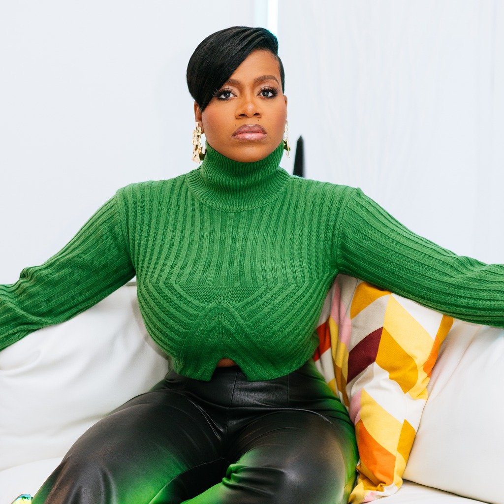 RatedRnB's tweet photo. Happy Birthday to @TasiasWord! 🎉💜

What are 3⃣of your favorite songs by Fantasia? https://t.co/SYAD2lKtHU