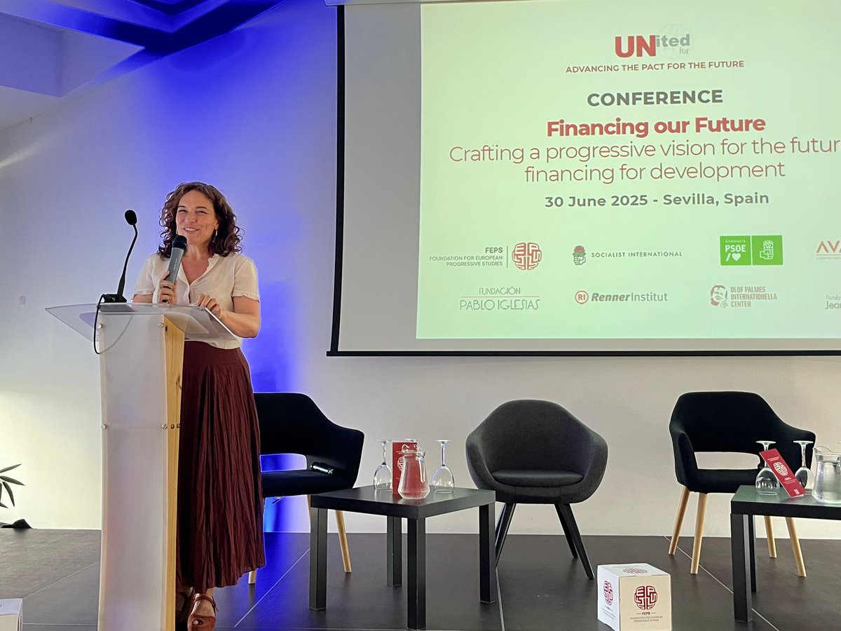 🇪🇸El gobierno de España ha demostrado que la soluciones alternativas son posibles. 

Frente al rearme, financiar el desarrollo es la mejor alternativa para la paz. 

🗣️ <a href="/linagalvezmunoz/">Lina Gálvez Muñoz</a> en "Financiar nuestro futuro" junto a <a href="/FEPS_Europe/">FEPS</a>