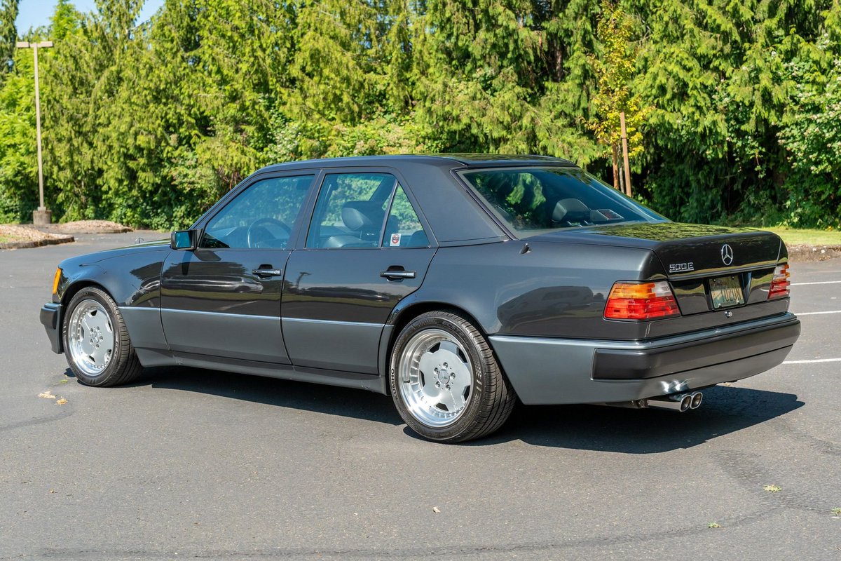 06E90's tweet image. Hot take but this is peak Mercedes Benz, at least for their sedans.