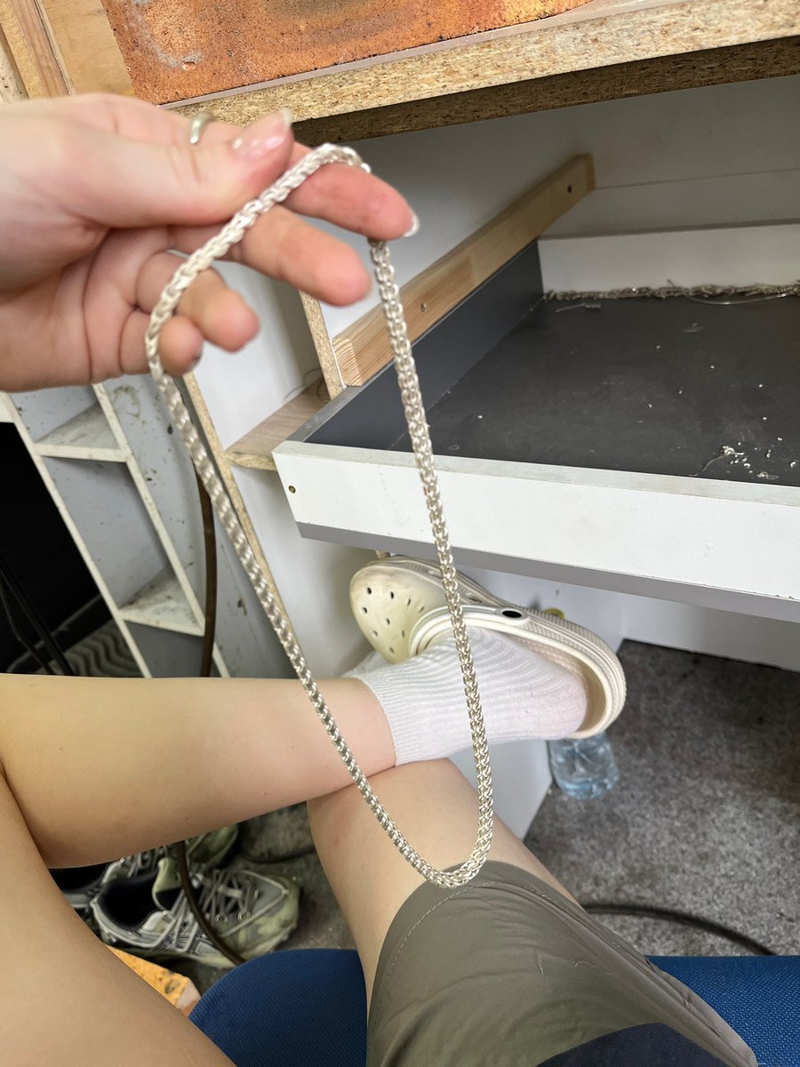 yurasofya's tweet photo. софья а ты внатуре ювелир https://t.co/eTKxpIvdxw