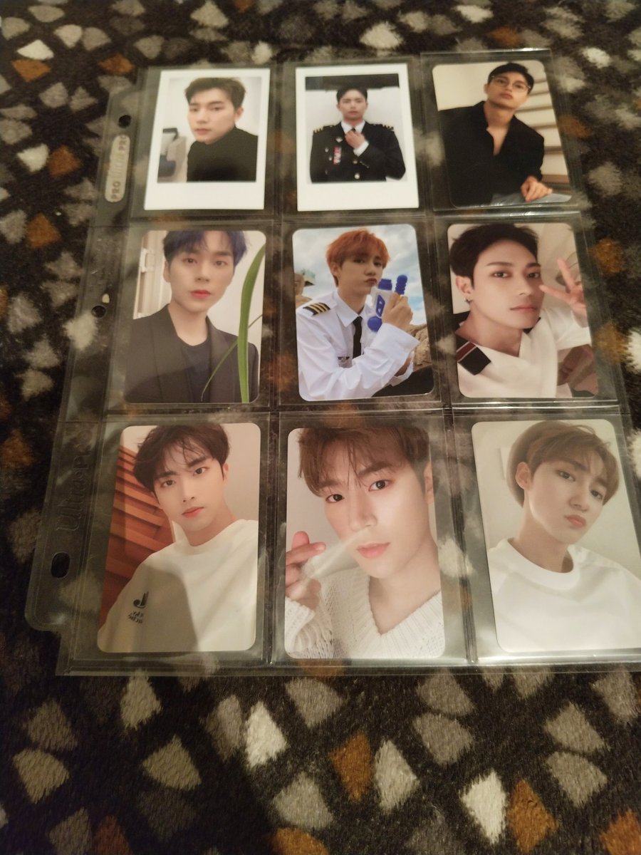 xXPrinceSeohaXx's tweet photo. Vendo albumes firmados, photocards y más

Knock y Remain a 1000 pesos

S/S collection y gravity a 1500 pesos *

Las photocards varían de 100 a 500 pesos

*Contiene todo

**Precios negociables

Entrego solo en MEXICO

#KNK #크나큰 https://t.co/SyjGcWSDea