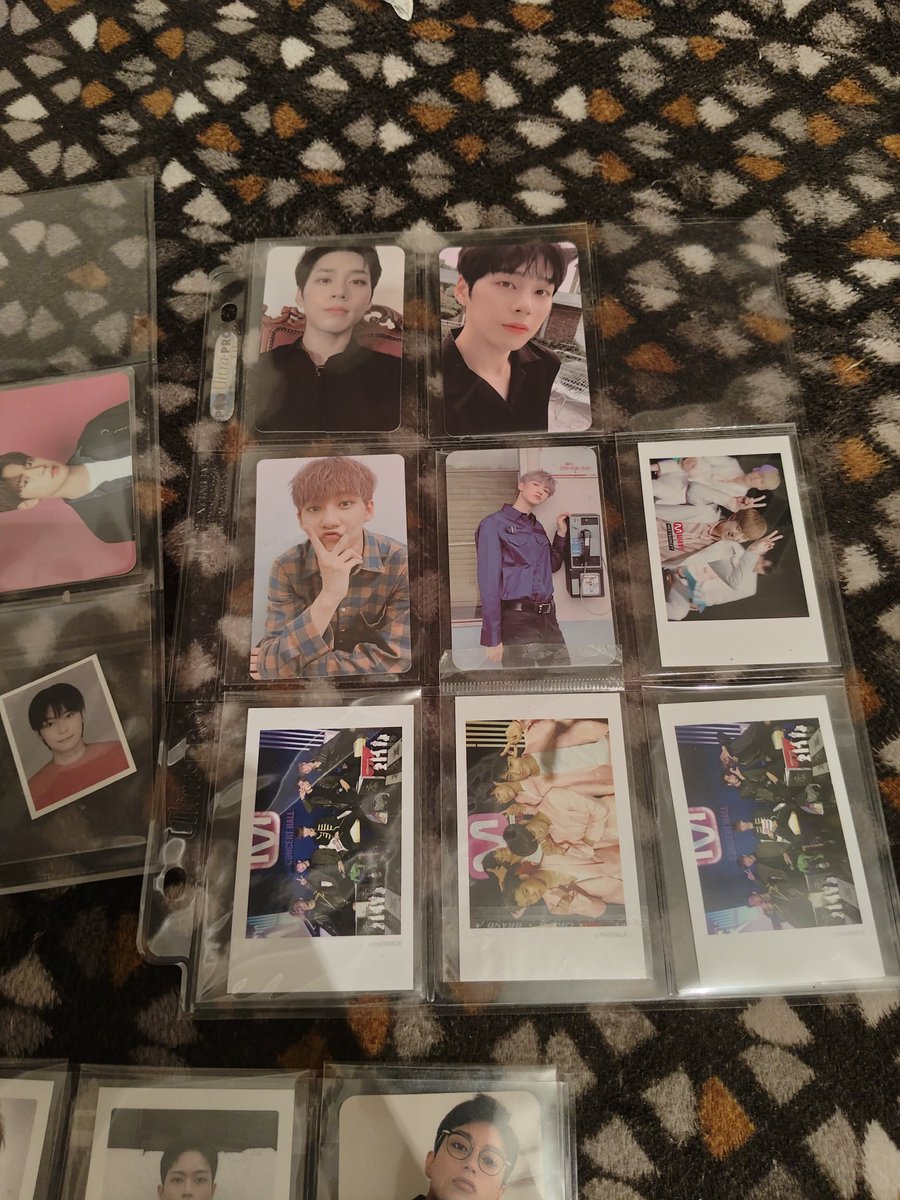 xXPrinceSeohaXx's tweet photo. Vendo albumes firmados, photocards y más

Knock y Remain a 1000 pesos

S/S collection y gravity a 1500 pesos *

Las photocards varían de 100 a 500 pesos

*Contiene todo

**Precios negociables

Entrego solo en MEXICO

#KNK #크나큰 https://t.co/SyjGcWSDea