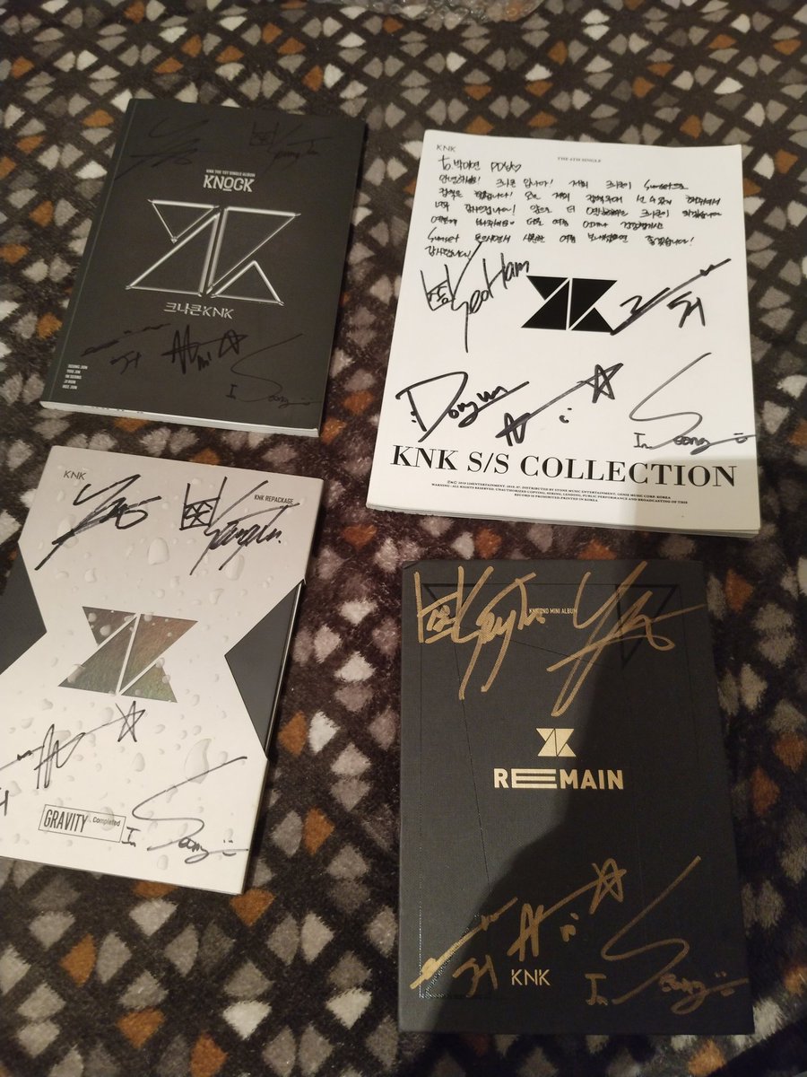 xXPrinceSeohaXx's tweet photo. Vendo albumes firmados, photocards y más

Knock y Remain a 1000 pesos

S/S collection y gravity a 1500 pesos *

Las photocards varían de 100 a 500 pesos

*Contiene todo

**Precios negociables

Entrego solo en MEXICO

#KNK #크나큰 https://t.co/SyjGcWSDea