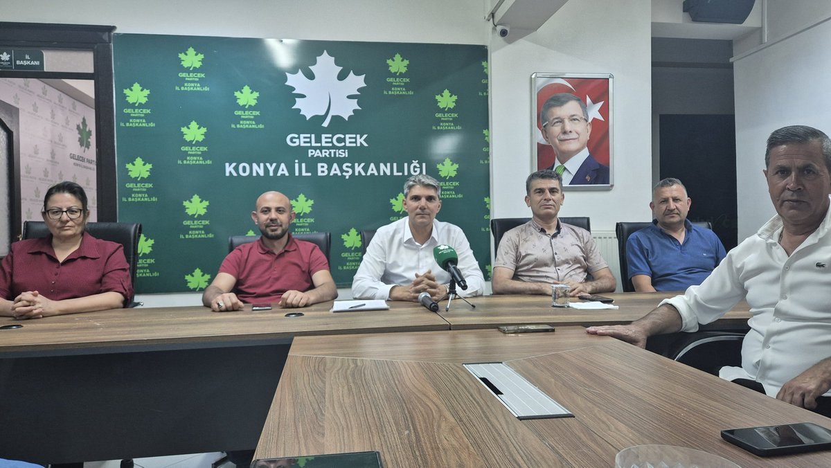 ahmetarslan42's tweet photo. Bu hafta yönetim kurulu toplantımızda Selçuklu teşkilatımızı misafir ettik.
 Ülke ve Konya gündemini istişare ettik, ortak akılla yol haritamızı güçlendirdik.

 Katılımları ve katkıları için Selçuklu teşkilatımıza teşekkür ediyorum. https://t.co/99xtEPz8m9