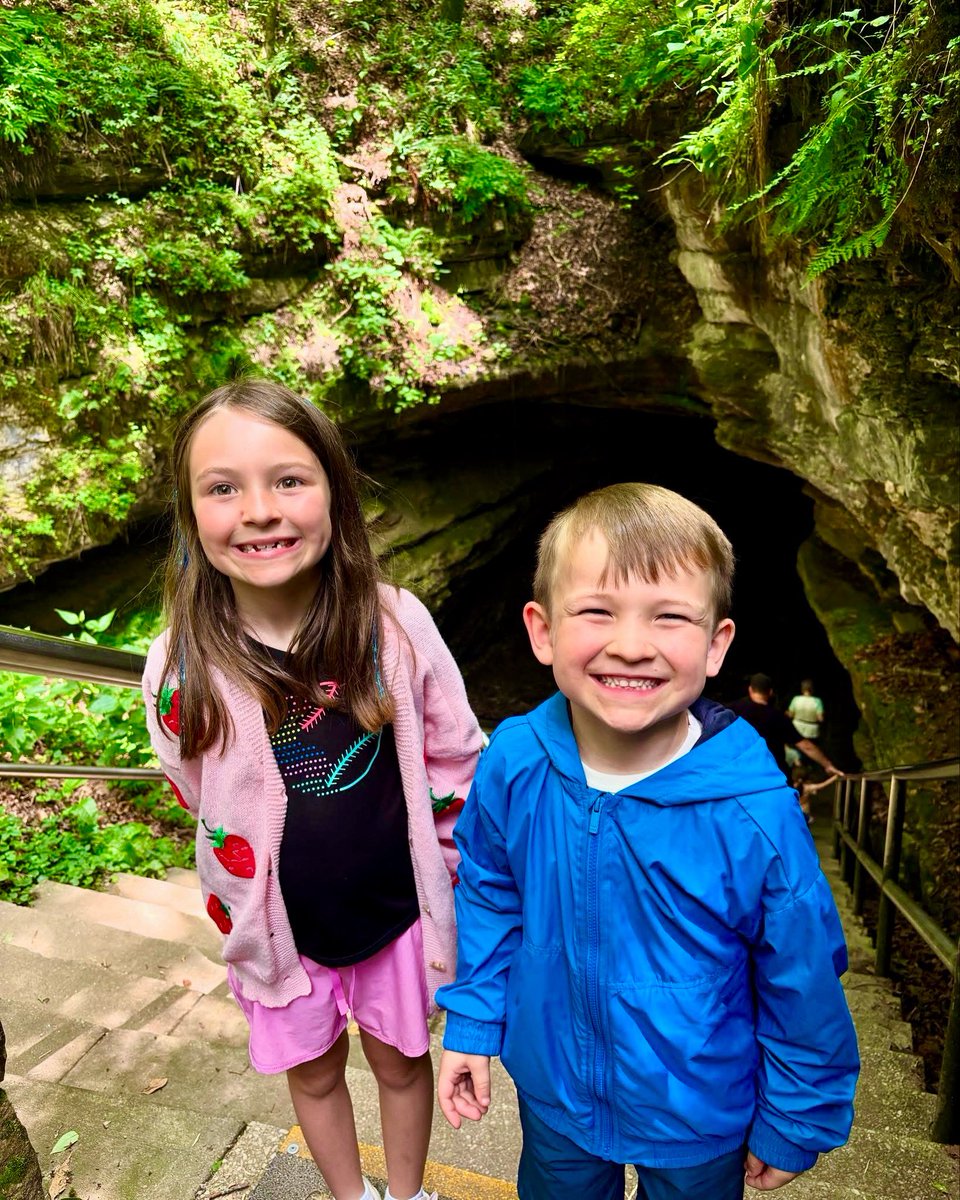 Mammoth Cave National Park is the only place you can leave the door wide open and not have Dad yell at you for air-conditioning the whole neighborhood! 

Enjoy a cool cave at 54° year-round.

Visit cavesandlakes.com to build your itinerary. #edmonsoncountyky