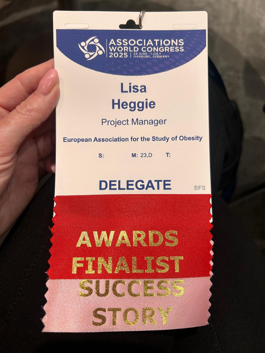 EASOobesityECN's tweet photo. @LisaaHeggie is in Hamburg 🇩🇪 today where she is representing the @EASOobesityECN, finalists for the @AssnExecs Best Professional Development Offering!

Well done to all ECN members who have taken part and made this happen! 🙌 https://t.co/rw1AUSCFZJ