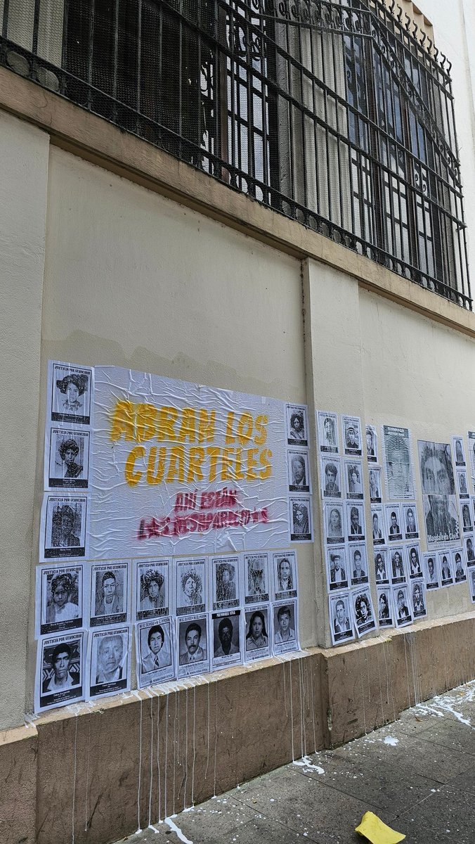 "Abran los cuarteles, ahí están lxs desaparecidxs" 

Casa Presidencial, 30 de junio de 2025.
