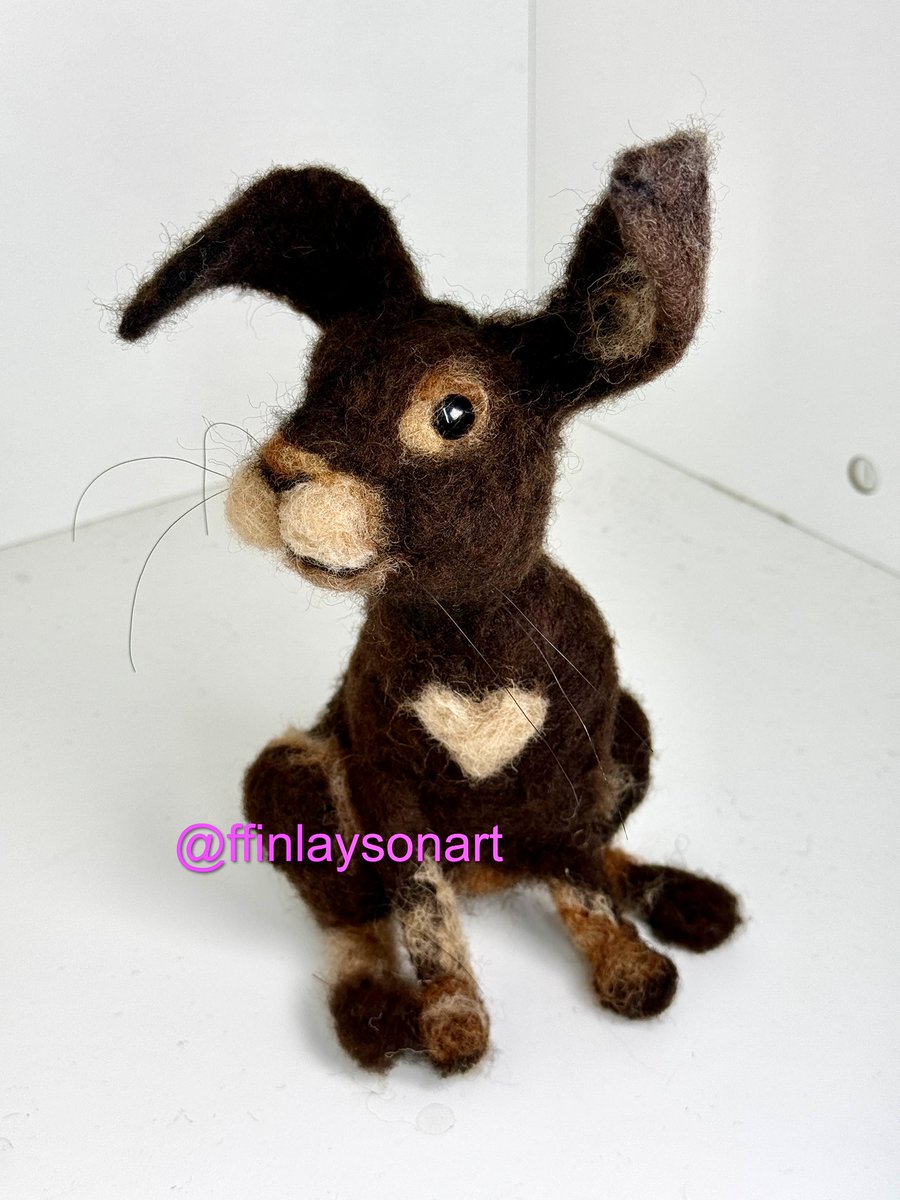 ffinlaysonart's tweet image. This needle felted hare reached his new home in the US and I have it on good authority he will be loved forever!