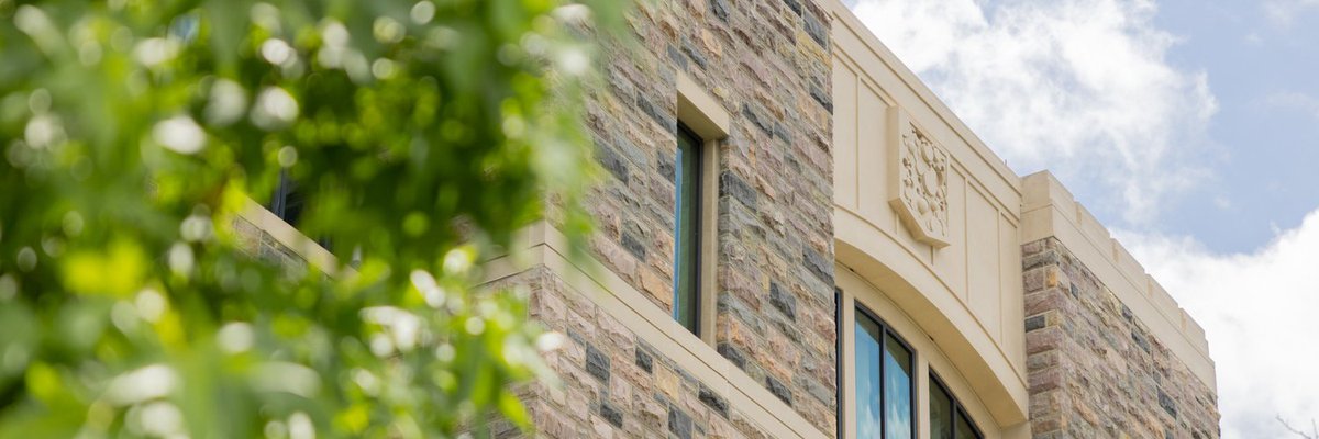 VT_ECE's tweet image. If you’ve been meaning to update your profile banner, this is your sign! ✨
And you can do it in Virginia Tech ECE style. 😎