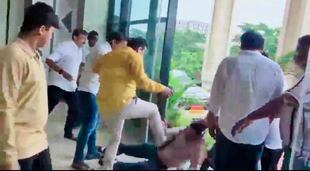 <a href="/OGCEA/">OGCEA(ODISHA GOVERNMENT COMBINED EMPLOYEE'S ASSO</a> <a href="/BJP4Odisha/">BJP Odisha</a> <a href="/CMO_Odisha/">CMO Odisha</a> <a href="/Naveen_Odisha/">Naveen Patnaik</a> <a href="/INCOdisha/">Odisha Congress</a> <a href="/AAPDelhi/">Aam Aadmi Party Delhi</a> <a href="/otvnews/">OTV</a> <a href="/kanak_news/">Kanak News</a> <a href="/GovernorOdisha/">Governor Odisha</a> <a href="/PTI_News/">Press Trust of India</a> <a href="/pranabpdas/">Pranab Prakash Das</a> <a href="/MohanMOdisha/">Mohan Charan Majhi</a> <a href="/SatyaPrNayak/">Satya Prakash Nayak</a> Attack on government employees on duty can't be tolerated. We demand justice from the government we work for..
#Justice_For_GovtEmployee_RSahooOAS