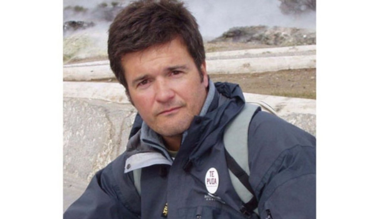 1st July, 2010

Corporal Seth Stephens CGC, aged 42 from Poole, of the Royal Marines and the SBS, was killed by enemy small arms fire, whilst saving the lives of his colleagues in Haji Wakil, Helmand Province, Afghanistan 

Lest we Forget this brave man who gave his all 🏴󠁧󠁢󠁥󠁮󠁧󠁿🇬🇧