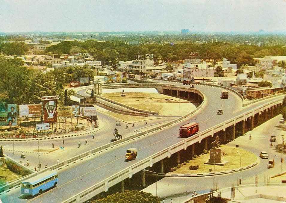 kayaldevaraj's tweet image. ஜூலை 1 

#52YearsOfAnnaFlyover
#AnnaFlyover 

சென்னை மாநகரின் மிகப்பெரிய அடையாளம் / முதல் மேம்பாலம்  / ஜெமினி ஃபிளைஓவர் / அண்ணா மேம்பாலத்துக்கு இன்று 52வது பிறந்தநாள்.

#அண்ணா_மேம்பாலம்