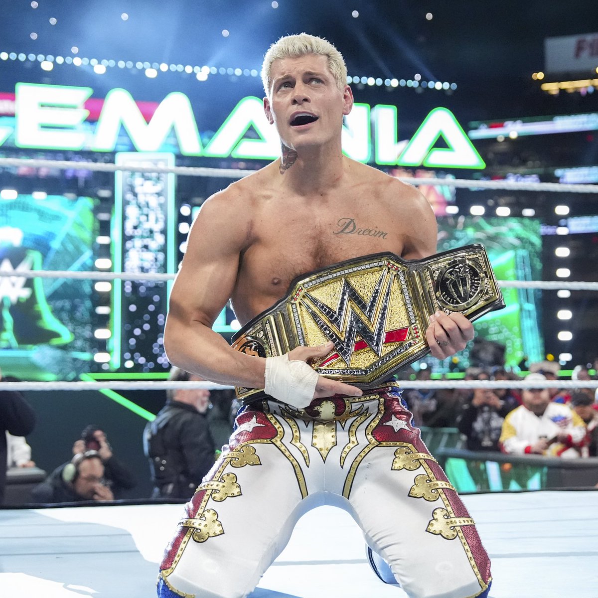 DonaldTrumpHOF's tweet image. 🎉Wishing a very HAPPY 40th BIRTHDAY to The American Nightmare @CodyRhodes — a true champion, a class act, and a tremendous representative for WWE. Your father, my fellow WWE Hall of Famer Dusty Rhodes, would be so proud of the legacy you’re building. Believe me. 👏