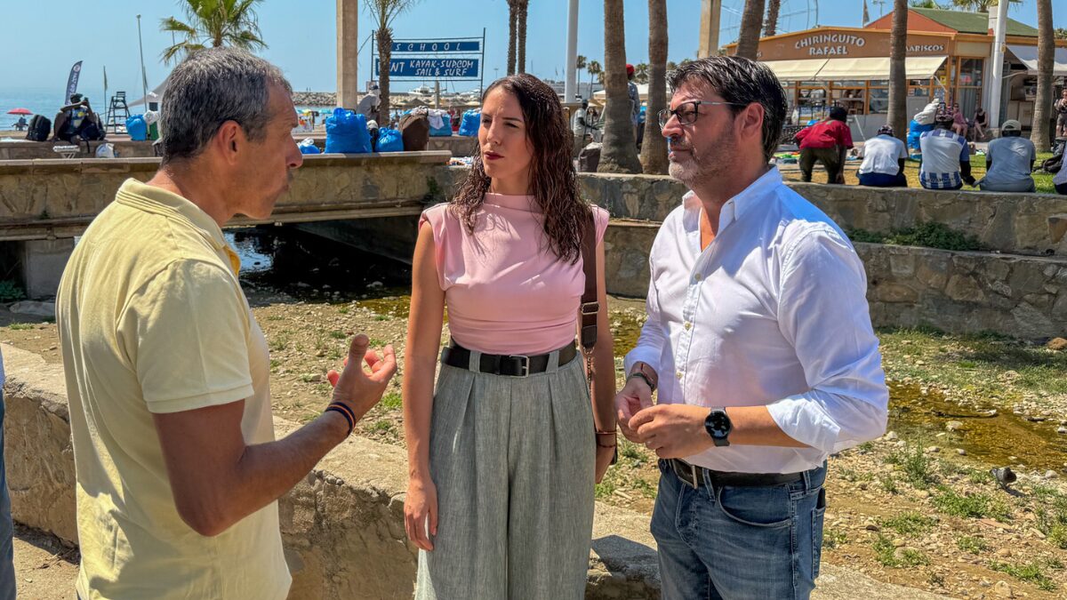 🟢 Garrido: "La pasividad ante el top manta es un regalo a las mafias"

⚠️ Es hora de proteger a los comercios legales con actuaciones contundentes en Torremolinos.

VOX exige mano dura y más seguridad.

🔗 actualidadpolitica.es/garrido-la-pas…