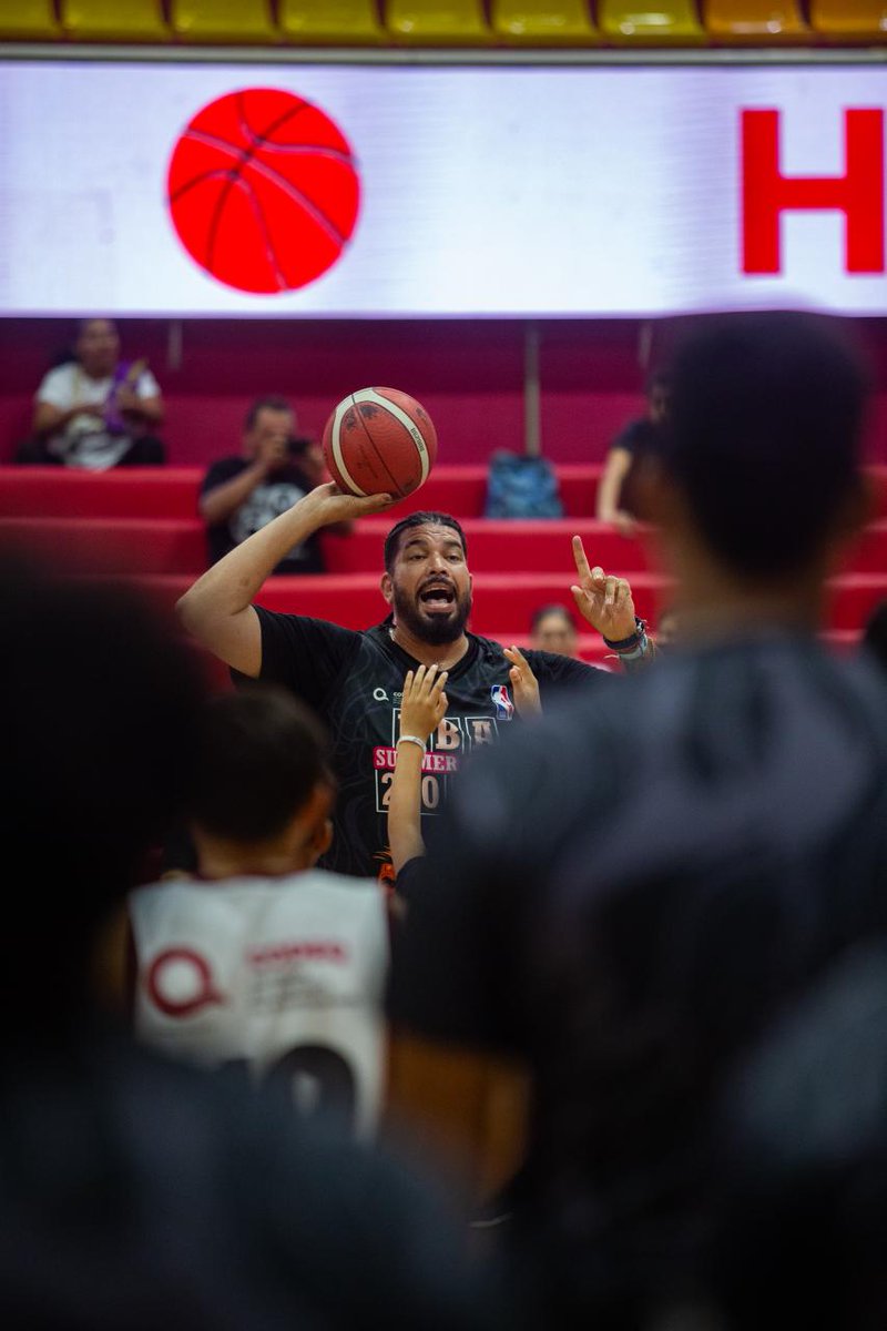 IDMPlaya's tweet photo. 🏀 El NBA Summer Camp 2025 llegó a Cancún con gran energía
Más de 170 jóvenes vivieron una experiencia única junto a Eduardo Nájera y Horacio Llamas en el Polifórum.

🔥 Técnica, disciplina y motivación para quienes sueñan en grande.

#ProsperidadParaTodasYTodos https://t.co/7955x2IkAK