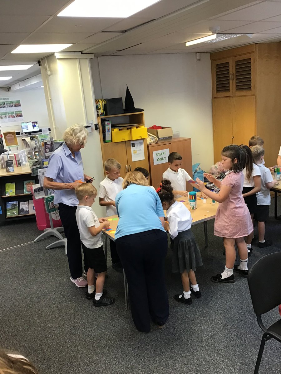 Davies class had a fantastic time at Spalding library where we made book worms, searched the different areas and had a look at a variety of books! #welovetoread #WygateWay #REACH