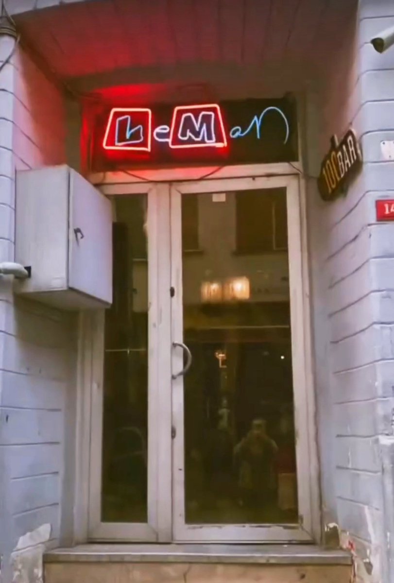 ANAM BABAM SANA FEDÂ OLSUN YÂ RESÛLALLAH sözünü yerde bırakmayacak MÜSLÜMANLAR vazife başına...

Efendimiz (SAV) ile Hz. Musa (AS)'ı karikatürize etme cesâretini gösteren Leman paçavrasının; Taksim İstiklal Caddesi'ndeki örgüt yuvasında "demokratik tepkimizi" göstermek üzere,