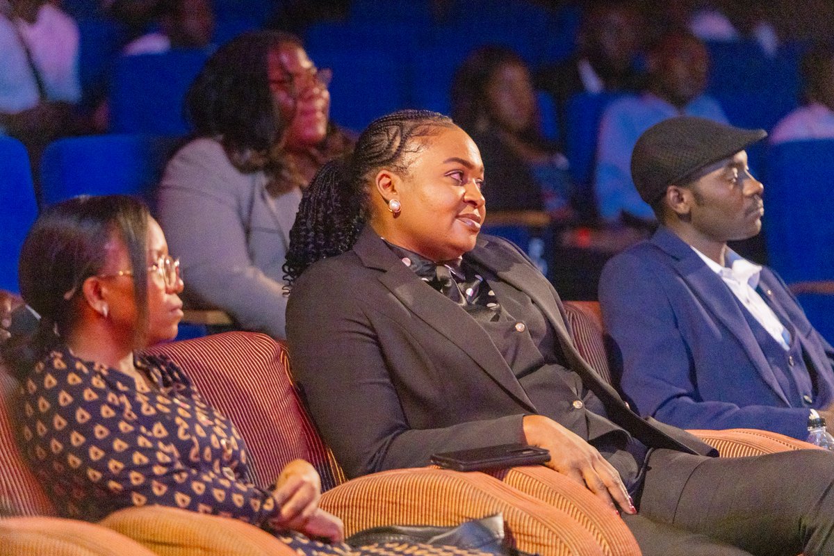 undpmalawi's tweet image. From the brushstrokes of hope to voices of change, #TEDxBwaila delivered bold ideas for a better Malawi.
We were proud to have been a partner on this day of resilience, dialogue and vision.
#Tingathe #UNDPinMalawi #YouthVoices #Malawi2030 #IdeasWorthSpreading