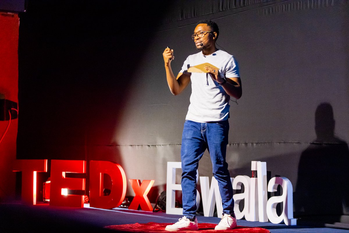 undpmalawi's tweet image. From the brushstrokes of hope to voices of change, #TEDxBwaila delivered bold ideas for a better Malawi.
We were proud to have been a partner on this day of resilience, dialogue and vision.
#Tingathe #UNDPinMalawi #YouthVoices #Malawi2030 #IdeasWorthSpreading