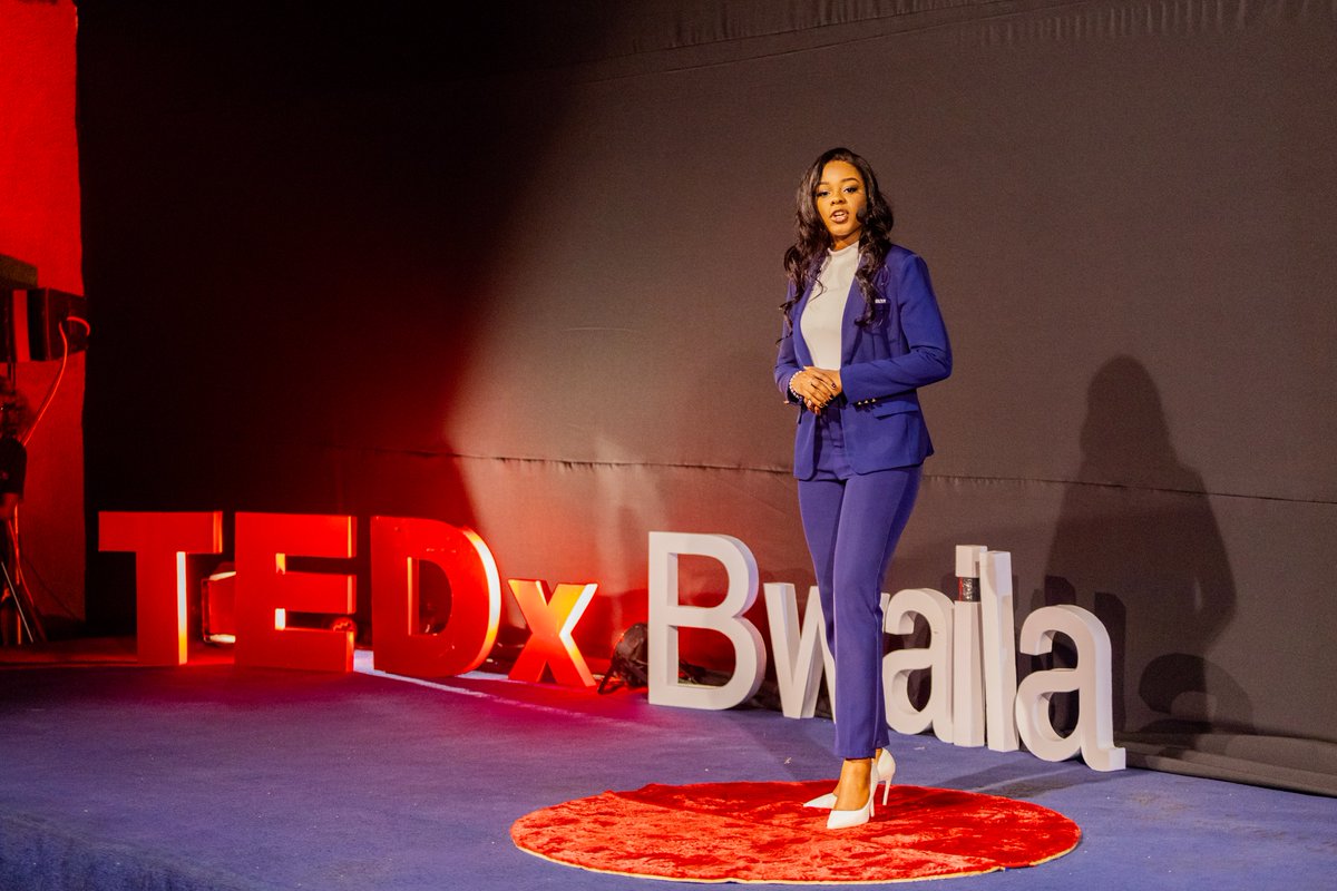 undpmalawi's tweet image. From the brushstrokes of hope to voices of change, #TEDxBwaila delivered bold ideas for a better Malawi.
We were proud to have been a partner on this day of resilience, dialogue and vision.
#Tingathe #UNDPinMalawi #YouthVoices #Malawi2030 #IdeasWorthSpreading
