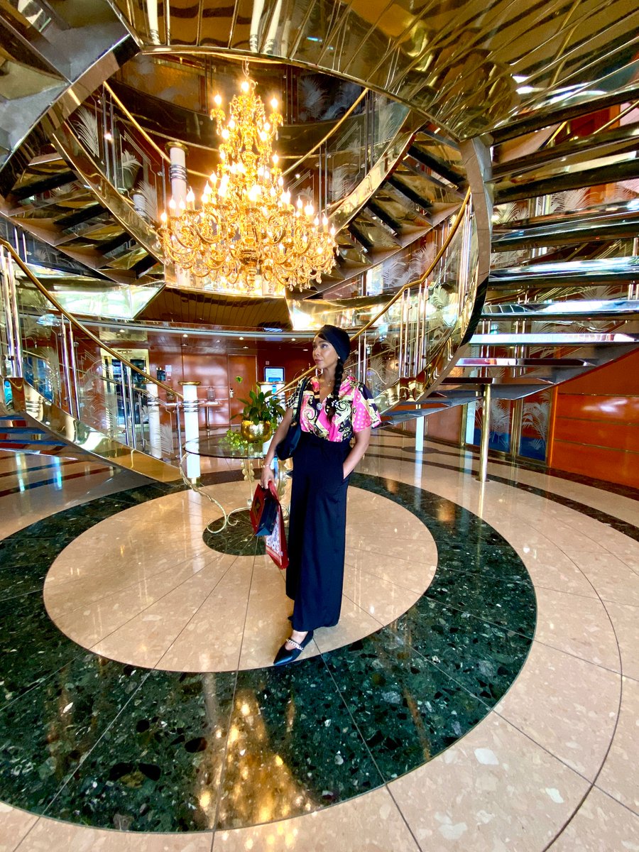 AmyWieam's tweet image. Wrapped up a whirlwind day with a meeting on the stunning Sunborn Yacht Hotel 🌊✨ Then off to Canary Wharf with the team before cooling down by Westminster Bridge with the dreamiest frozen yoghurt 🍦🛥️🌇 #LondonDays #WorkAndWander #CityViews