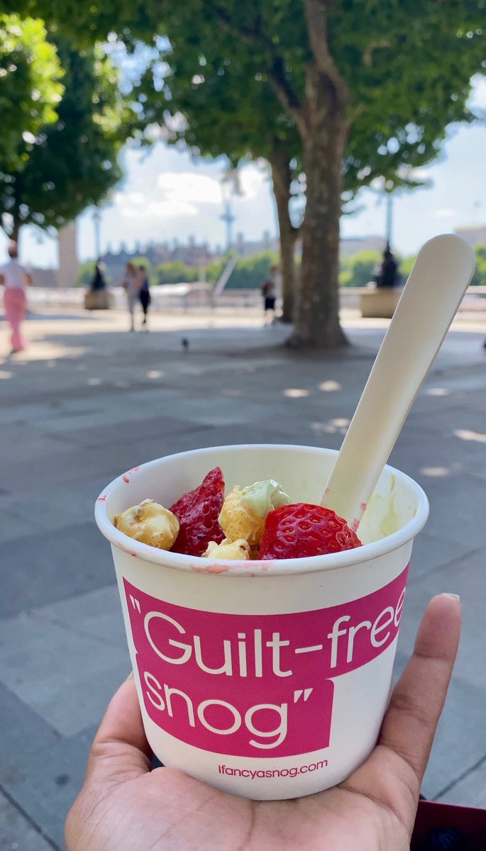 AmyWieam's tweet image. Wrapped up a whirlwind day with a meeting on the stunning Sunborn Yacht Hotel 🌊✨ Then off to Canary Wharf with the team before cooling down by Westminster Bridge with the dreamiest frozen yoghurt 🍦🛥️🌇 #LondonDays #WorkAndWander #CityViews