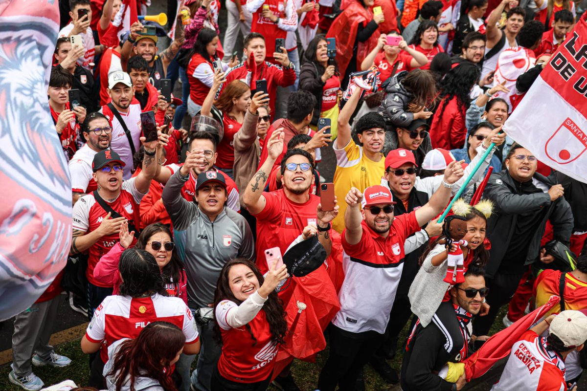 SantaFe's tweet photo. Señores soy del León 🦁,  soy bogotano 🎶...

¡𝗤𝗨𝗘 𝗖𝗛𝗜𝗠𝗕𝗔 😎! https://t.co/iEtS24YWG2