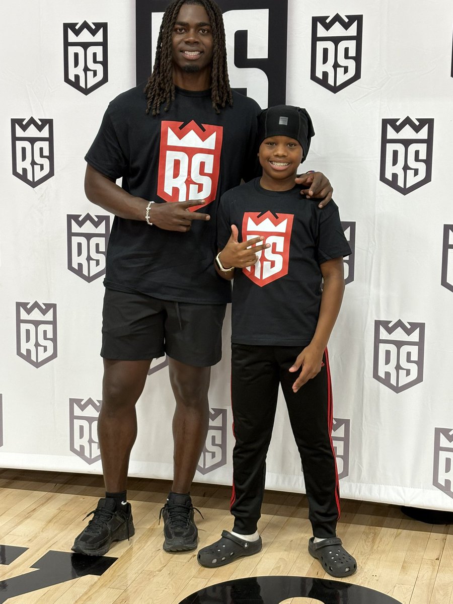 NMatthewsN04's tweet photo. Camp MVP x2 🏆🏆
Big thanks to @dreeday32 for the opportunity and the game! 💯
#GrindSeason #MVP #FootballCamp 

@PrepRedzoneNV 
@PrepRedzoneNV 
@nevadapreps 
@sixstarfootball 
@rblab_ 
@nxt1sports 
@GoMVB 
 @PlayBookAthlete https://t.co/4lmy5hPZrT