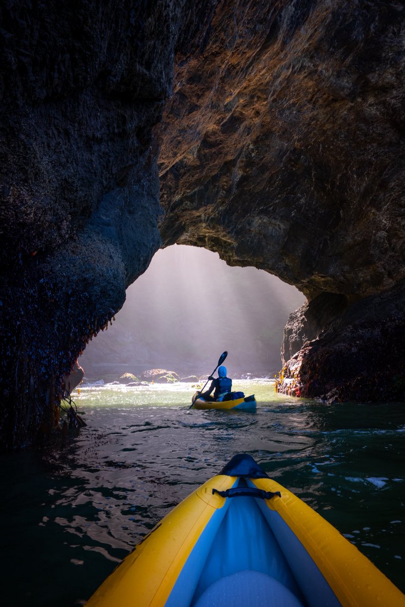 KennethLerose's tweet image. Went out to the ocean and found some cool sea caves 🤩
