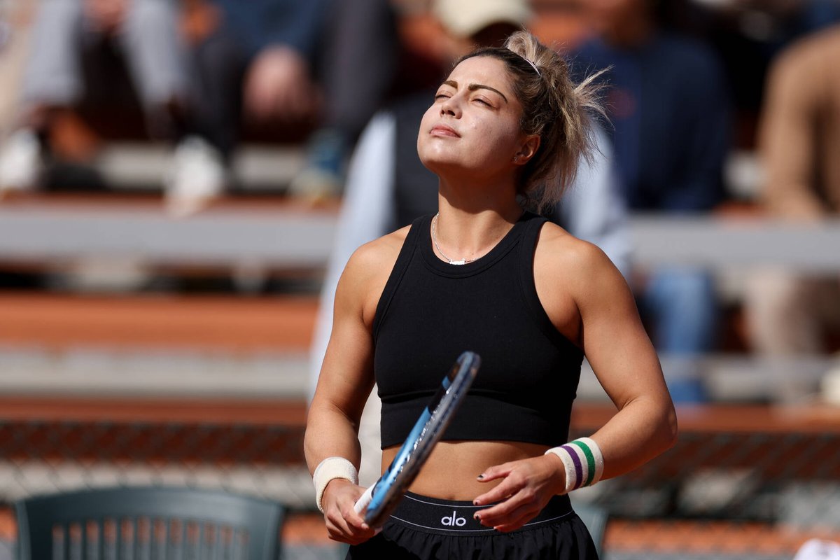 Zarazúa y su primera victoria en <a href="/Wimbledon/">Wimbledon</a> 💚🤍❤️

Renata derrotó a la belga Yanina Wickmayer por 6-0 y 6-3 y avanzó a la segunda ronda. 🇲🇽

Es la primera jugadora mexicana que gana un partido en el All England después de 30 años (Angélica Gavaldón). ¡Grande! 👏

#Wimbledon