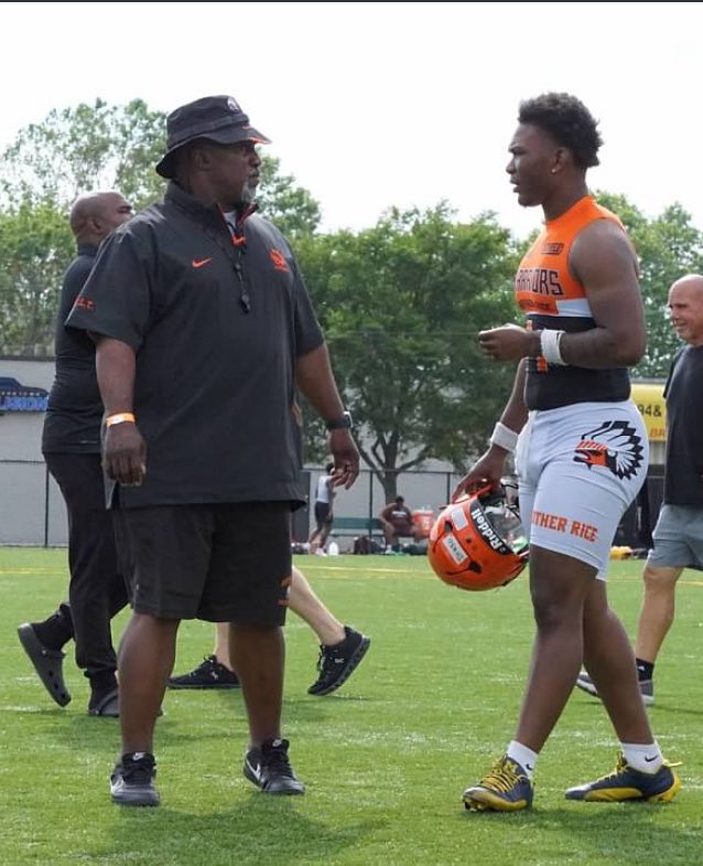 Deondre “DRAXO”Hill (@hill5_deondre) on Twitter photo <a href="/CoachEddieYoung/">Coach Eddie Young</a> <a href="/Coach_AMarshall/">Aaron Marshall</a>
<a href="/Coach4254/">Coach Popp</a> (pictured)
we have an amazing coaching staff he at <a href="/RiceWarriorsFB/">Brother Rice Football</a> BIGGER THAN FOOTBALL 🙏🏾💯 <a href="/CoachEddieYoung/">Coach Eddie Young</a> <a href="/Coach_AMarshall/">Aaron Marshall</a>
<a href="/Coach4254/">Coach Popp</a> (pictured)
we have an amazing coaching staff he at <a href="/RiceWarriorsFB/">Brother Rice Football</a> BIGGER THAN FOOTBALL 🙏🏾💯
