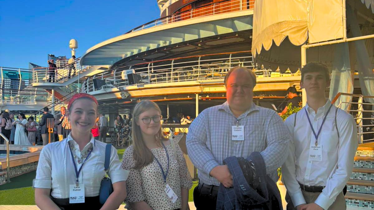 napf's tweet image. 🚢 Honored to join @Peace_Boat in NYC this Sunday for a moving event marking 80 years since the dawn of the atomic age. 

We reflected on the role of youth in shaping a peaceful future—and the urgent crises we face today. #PeaceBoat #TimeForPeace @ReverseTT_