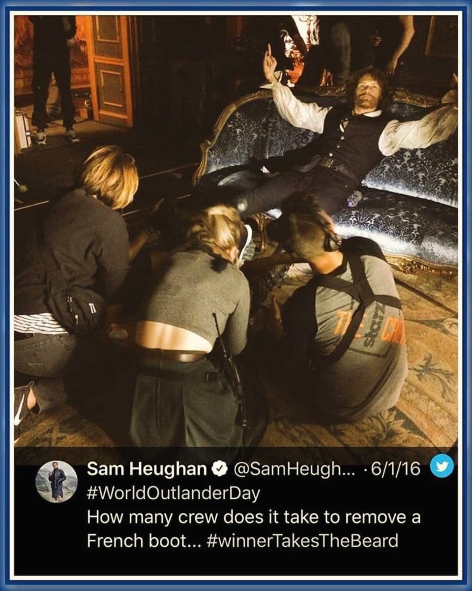 point_blank1959's tweet photo. Jamie's beautiful tight boots are not recommendabe for ppl living alone. π€£π€©π₯°#SamHeughan #outlanderbts https://t.co/rFNtYn3yGW