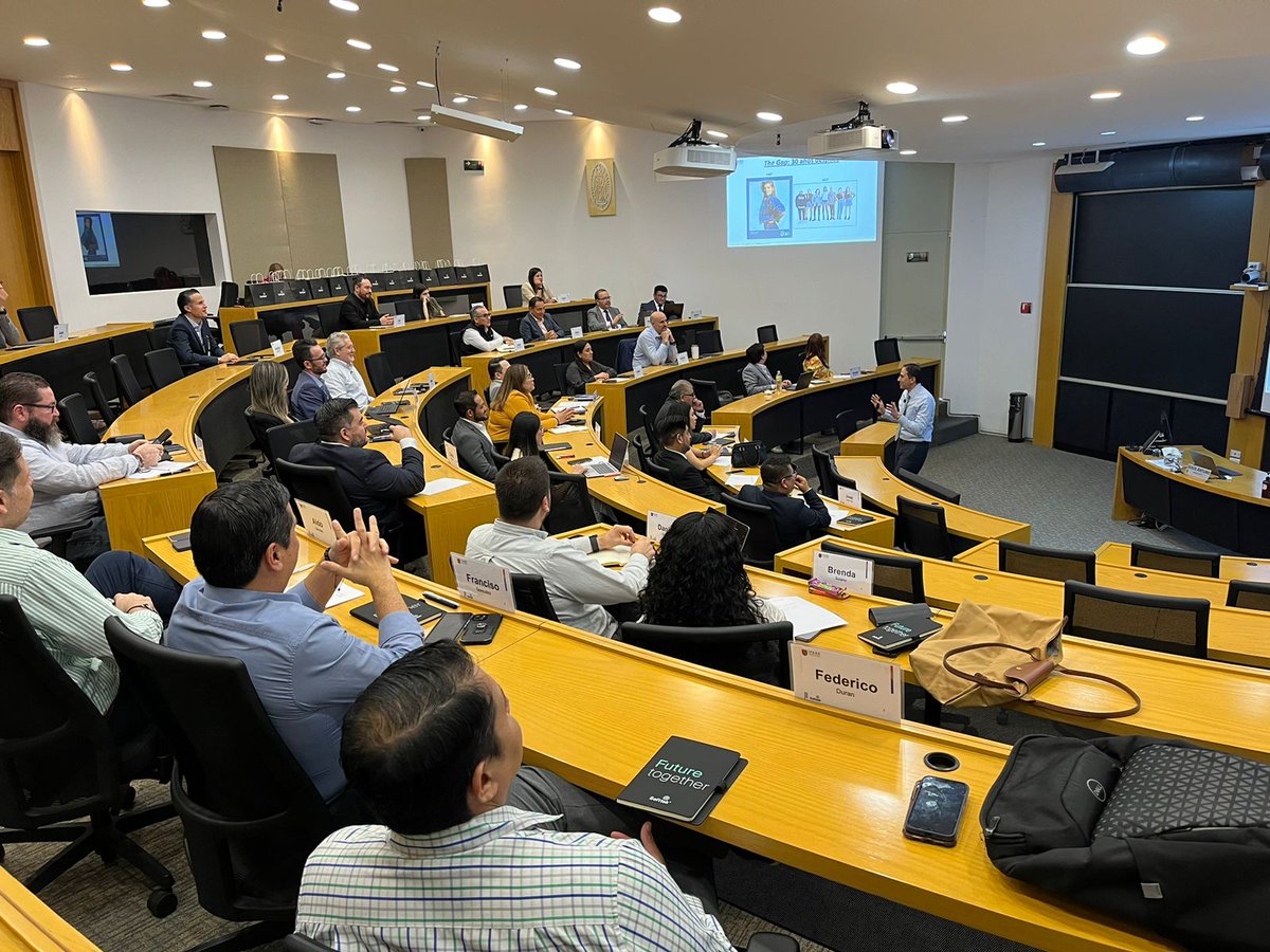 SofttekMX tweet media