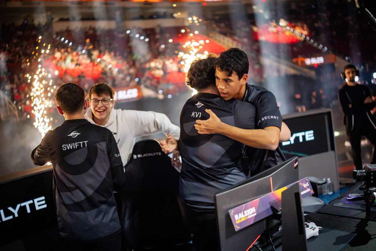 Thanks for everything Raleigh ❤️

It wasn’t an easy road. We faced very good teams in this major and no matter what happened we stood together in every single moment. 

We go home proud of what we played, but also knowing there’s still a lot of room to grow.

#Vamosecret