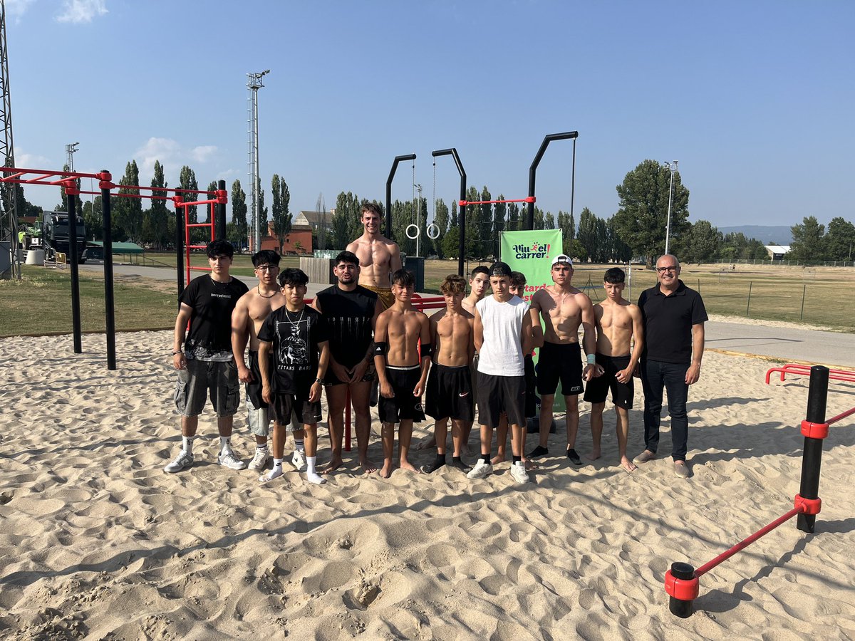 EduComerma's tweet image. El parc esportiu Mas de Bigas segueix sumant equipaments de pràctica lliure per la ciutadania.
Aquesta setmana hem inaugurat el nou espai de calistènia.
El Parc Esportiu és obert cada dia de 8h a 21h.