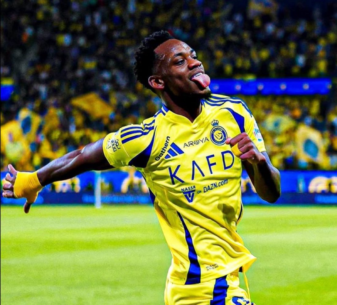 Bu sezon sosyal medyada daha güçlü olmalıyız. Jhon Duran’ın Fenerbahçe’ye gelmesi şerefine Fenerbahçeliler, yorum, like, rt atarak bu post altında takipleşebilir💛💙