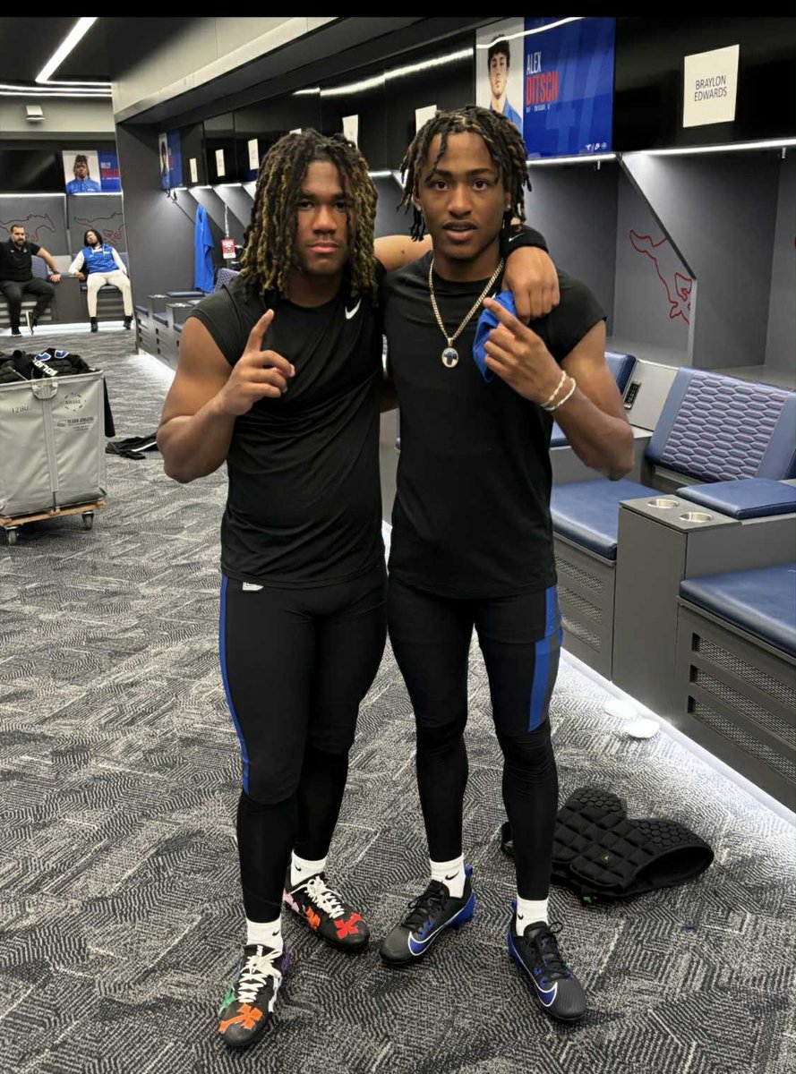 Sean Robertson (@cbs6sportssean) on Twitter photo Andre Clarke Jr (<a href="/AndreClarkeJr3/">4 ⭐️ Andre Clarke Jr 2026 ATH/DB</a>) is the 2nd player from the Richmond area within the last week to commit to Michigan! Clarke joins his good friend and Huguenot standout (<a href="/HuguenotFB/">Huguenot Football</a>) Markel Dabney (<a href="/JustKallMeKel/">Markel “Kel” Dabney</a>) in the Wolverines 2026 class.
<a href="/CBS6/">WTVR CBS 6 Richmond</a> #FSFCBS6 #FinalScoreFriday Andre Clarke Jr (<a href="/AndreClarkeJr3/">4 ⭐️ Andre Clarke Jr 2026 ATH/DB</a>) is the 2nd player from the Richmond area within the last week to commit to Michigan! Clarke joins his good friend and Huguenot standout (<a href="/HuguenotFB/">Huguenot Football</a>) Markel Dabney (<a href="/JustKallMeKel/">Markel “Kel” Dabney</a>) in the Wolverines 2026 class.
<a href="/CBS6/">WTVR CBS 6 Richmond</a> #FSFCBS6 #FinalScoreFriday