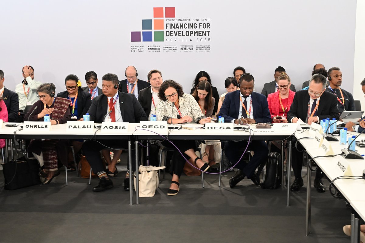 UN DESA DISD (@undesasocial) on Twitter photo 🌍 📢 The Financing for Development Conference #FFD4 kicks off today in Seville, Spain 🇪🇸! Governments, businesses, finance & civil society join the <a href="/UN/">United Nations</a> to unlock solutions for the #GlobalGoals.
🗓️ 30 June–3 July
🌐financing.desa.un.org/ffd4
#FinancingOurFuture 🌍 📢 The Financing for Development Conference #FFD4 kicks off today in Seville, Spain 🇪🇸! Governments, businesses, finance & civil society join the <a href="/UN/">United Nations</a> to unlock solutions for the #GlobalGoals.
🗓️ 30 June–3 July
🌐financing.desa.un.org/ffd4
#FinancingOurFuture