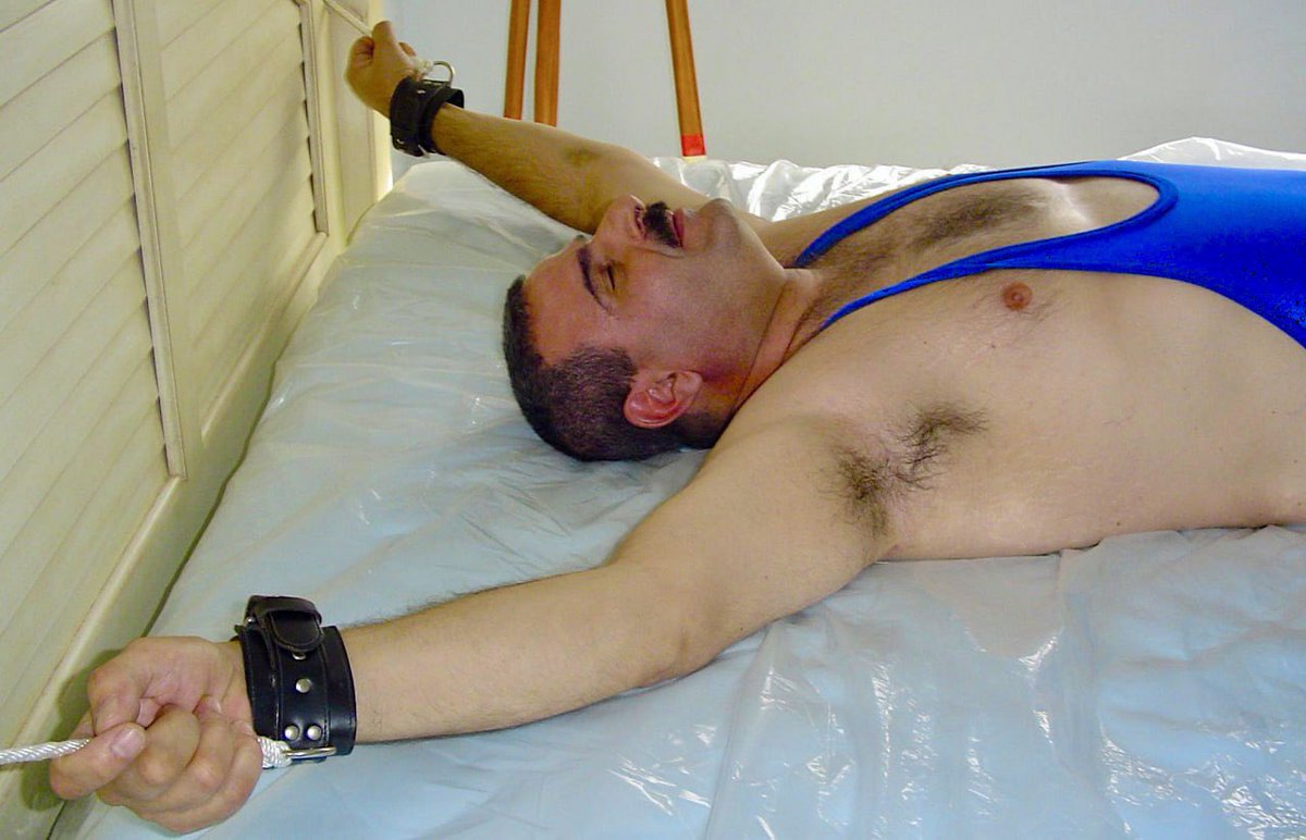 MasterLewis199's tweet photo. @BernieLangLoser scumbag fucking Bernie has been begging master to expose the fuck outta him and get all his mates to laugh and humiliate it how weak and pathetic does a sissy get lol he looks like such a weak loser tied up to that bed in skimpy wrestling gear #findom #exposed https://t.co/dRSoSECDCg