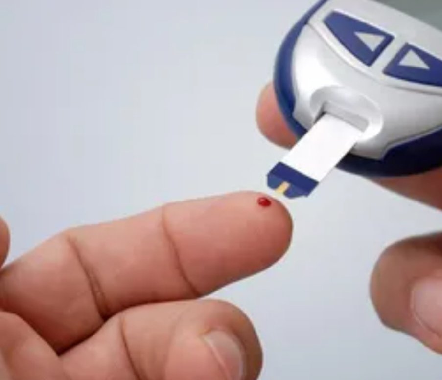 _🌴

سويت تحليل
بجهاز صاحبي
وليت ما سويت 
طلع  معي سكر
والحمدلله على
كل حال 🍂