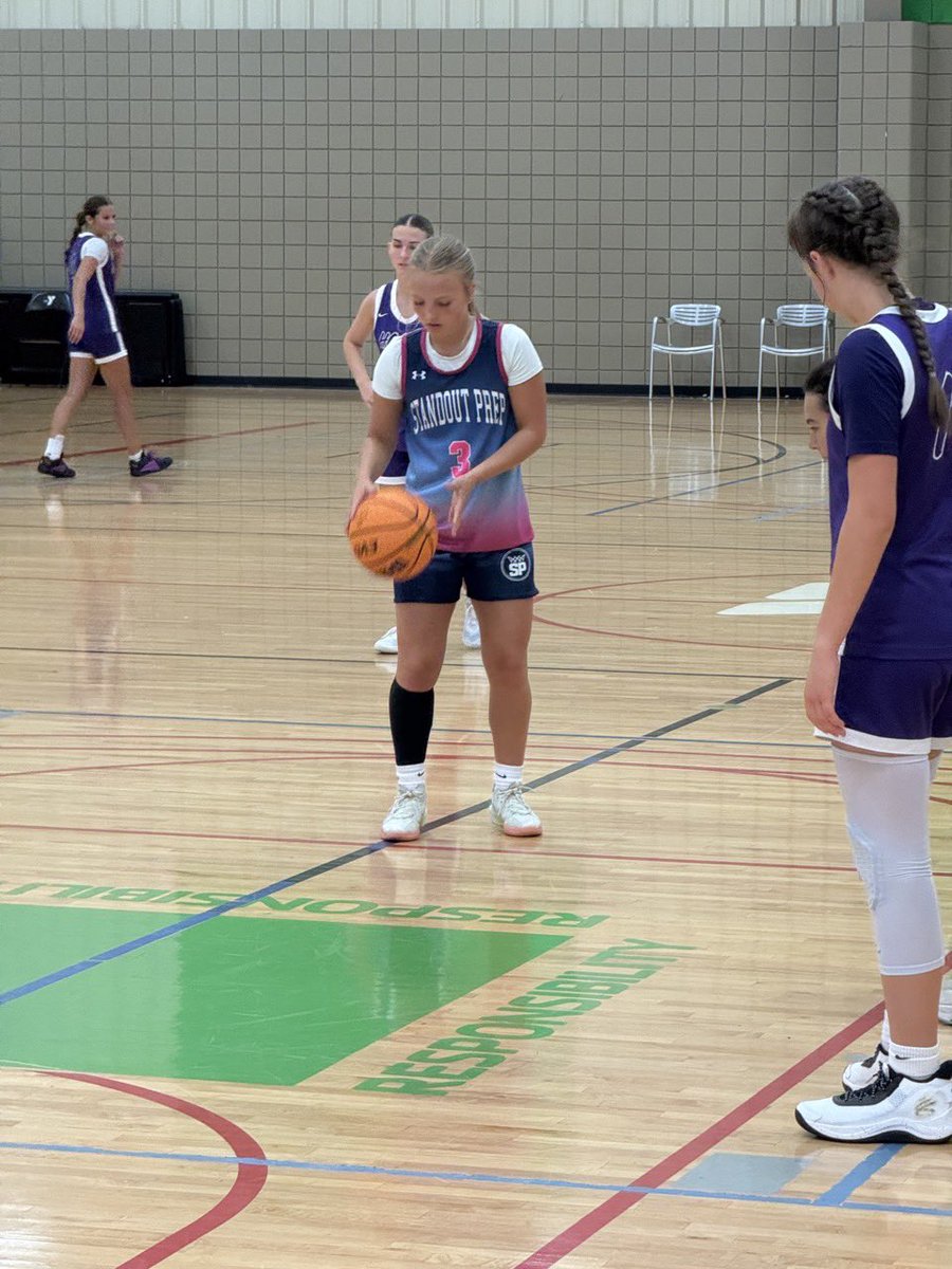 <a href="/had_5_dav/">Hadlee Davis</a> (Licking hs 2028 PG) had a strong weekend at the <a href="/I35Showcase_GBB/">I-35 Showcase GBB</a> scoring in double figures 2 out of 3 games, led us in assist(4ast per game) and 3stls. While playing up in the 2026 division. #StandoutPrep💪🏽🏀