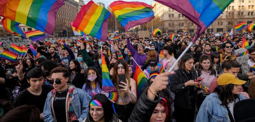 "Chile resiste ante un avance del odio a la diversidad". Por Lucero Chávez Casas, en <a href="/Revista_Sur/">Revista Sur</a> 
revistasur.cl/revistasur.cl/…