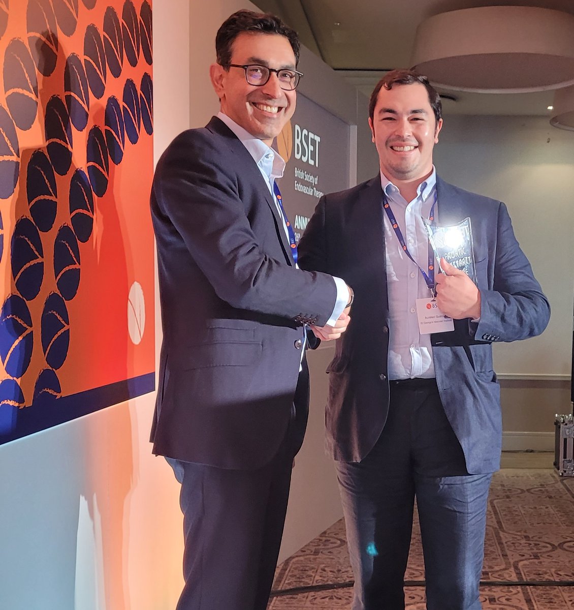 Congratulations to Aurélien Guéroult of St George's Vascular Institute for winning the Aortic Prize at the 2025 BSET Annual Meeting.   Aurélien presented the abstract on long-term outcomes of Fenestrated Endovascular Repair (FEVAR): a GLOBALSTAR registry study.
#endovascular